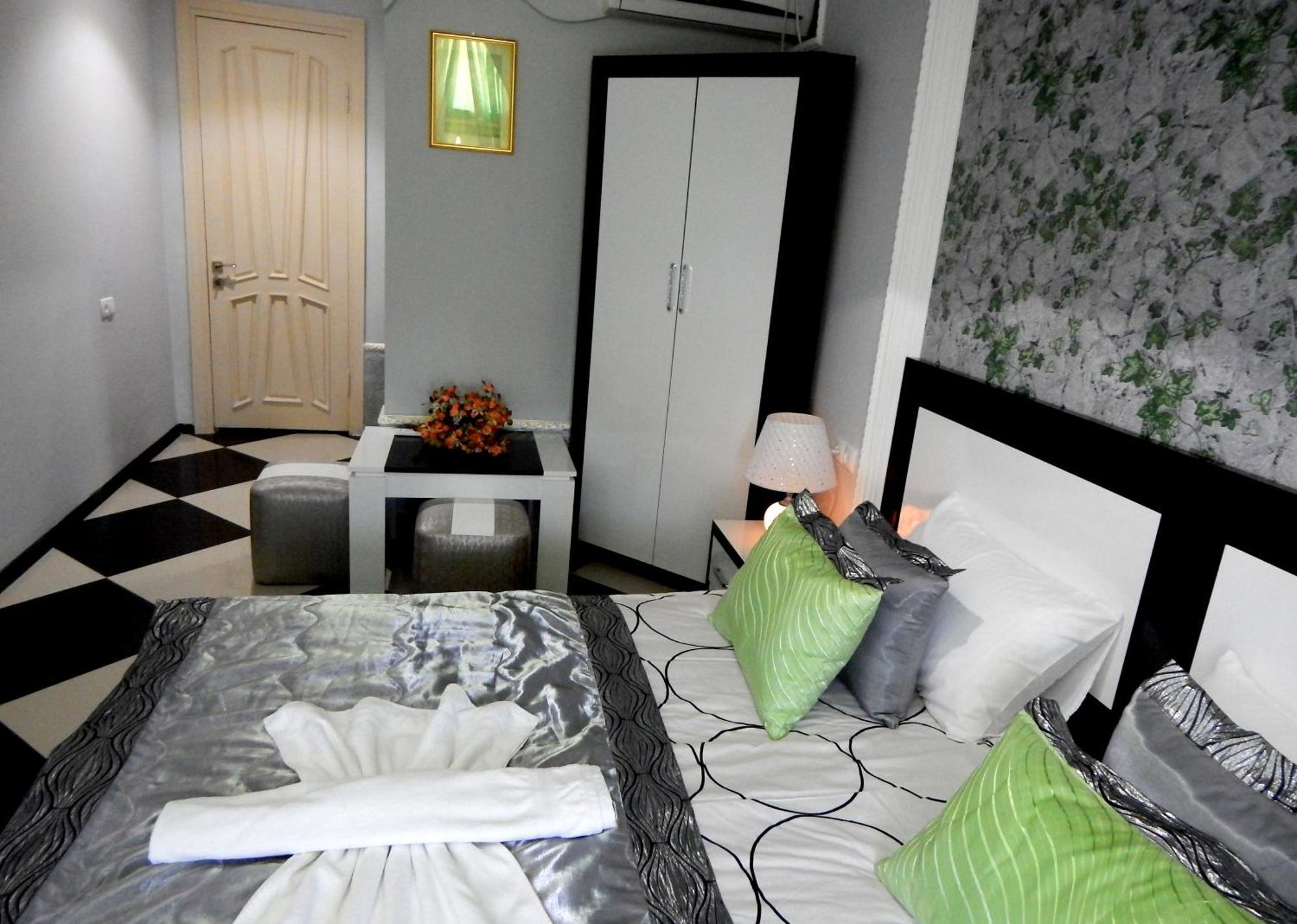 B&B Europa Hotel Kutaisi Dış mekan fotoğraf